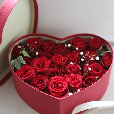Valentines Day Rose Boxes by the Tiger Lily
